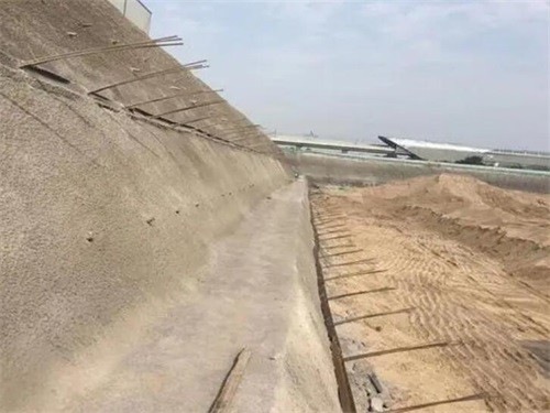 莱芜河道边坡加固